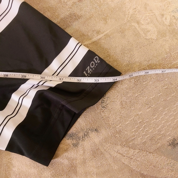 Large IZOD Men's T-Shirt - Picture 3 of 5